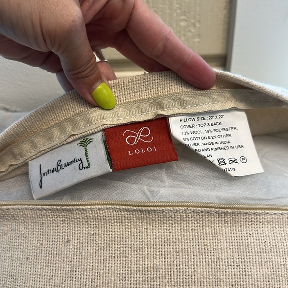 Justina Blakeney X Loloi Collection Pillow wool set of 2 - Picture 5 of 5